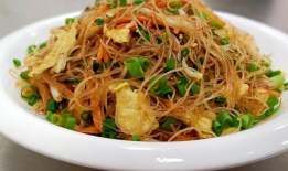 上海路炒粉视频吃瓜网,吃瓜网带你揭秘网红美食背后的故事