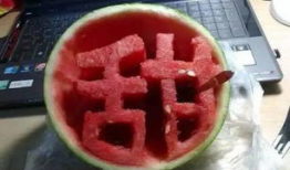 牛牛吃瓜网,揭秘娱乐圈幕后故事，带你走进明星真实生活